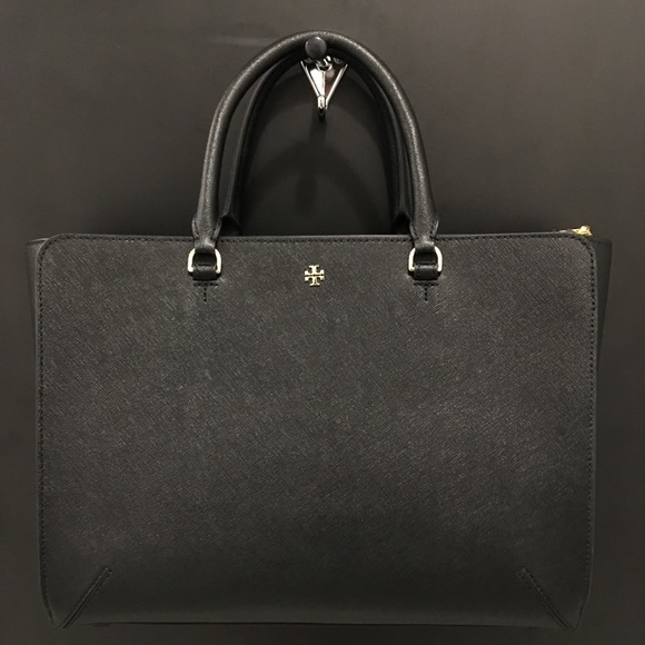 Tory Burch Handbags - Tory Burch Robinson Large Zip Tote